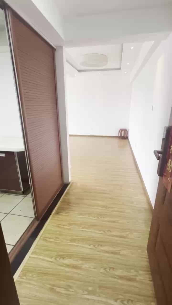 4室2廳2陽臺 同德昆明廣場B區(qū)視頻