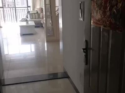 3室2廳1陽(yáng)臺(tái) 春城慧谷A區(qū)