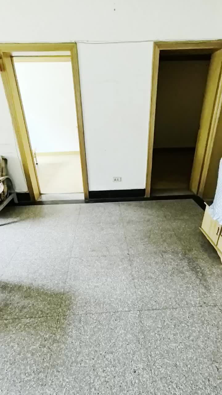 3室1厅1阳台 财经大学西区视频