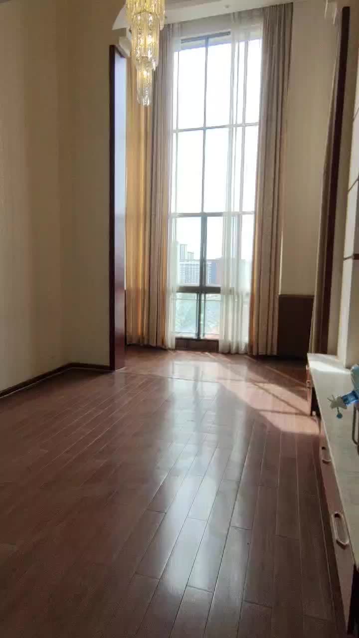 5室2廳3陽臺 春怡雅苑視頻